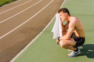 Алкоголь и спорт: как спиртное разрушает тренировочный прогресс и как правильно восстановить организм