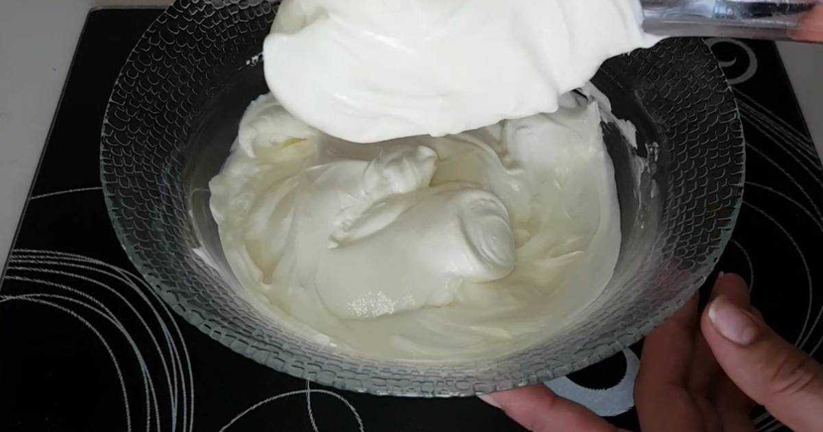 Крем для тортов на основе сливочного масла и сгущенного молока
