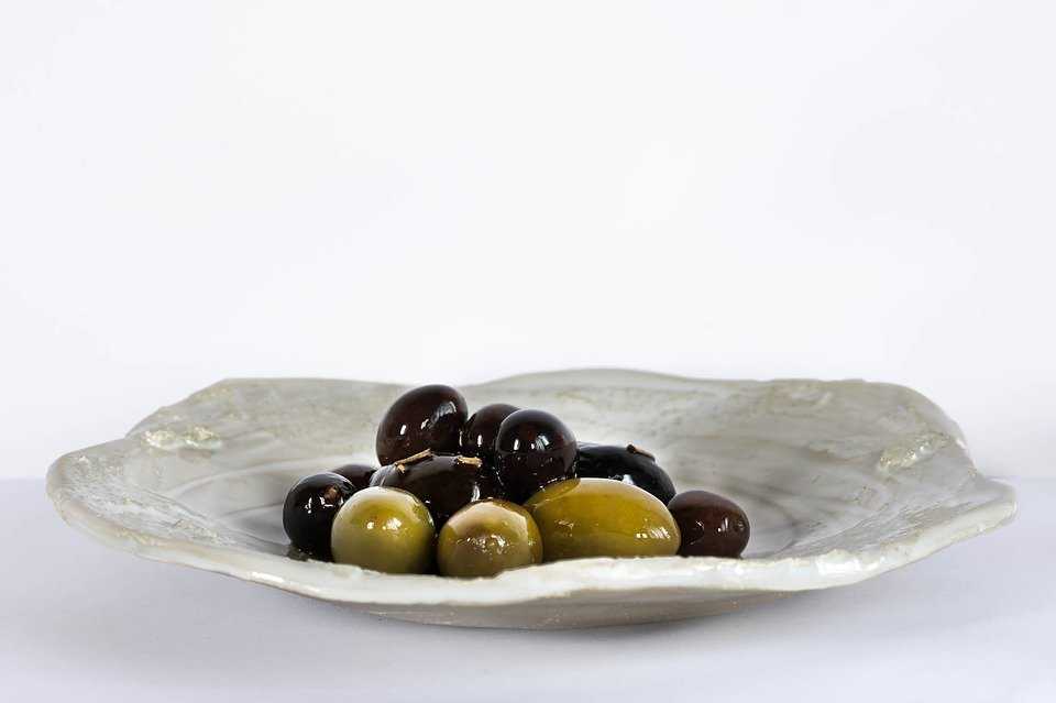 Оливки: польза, состав, сорта, рецепты