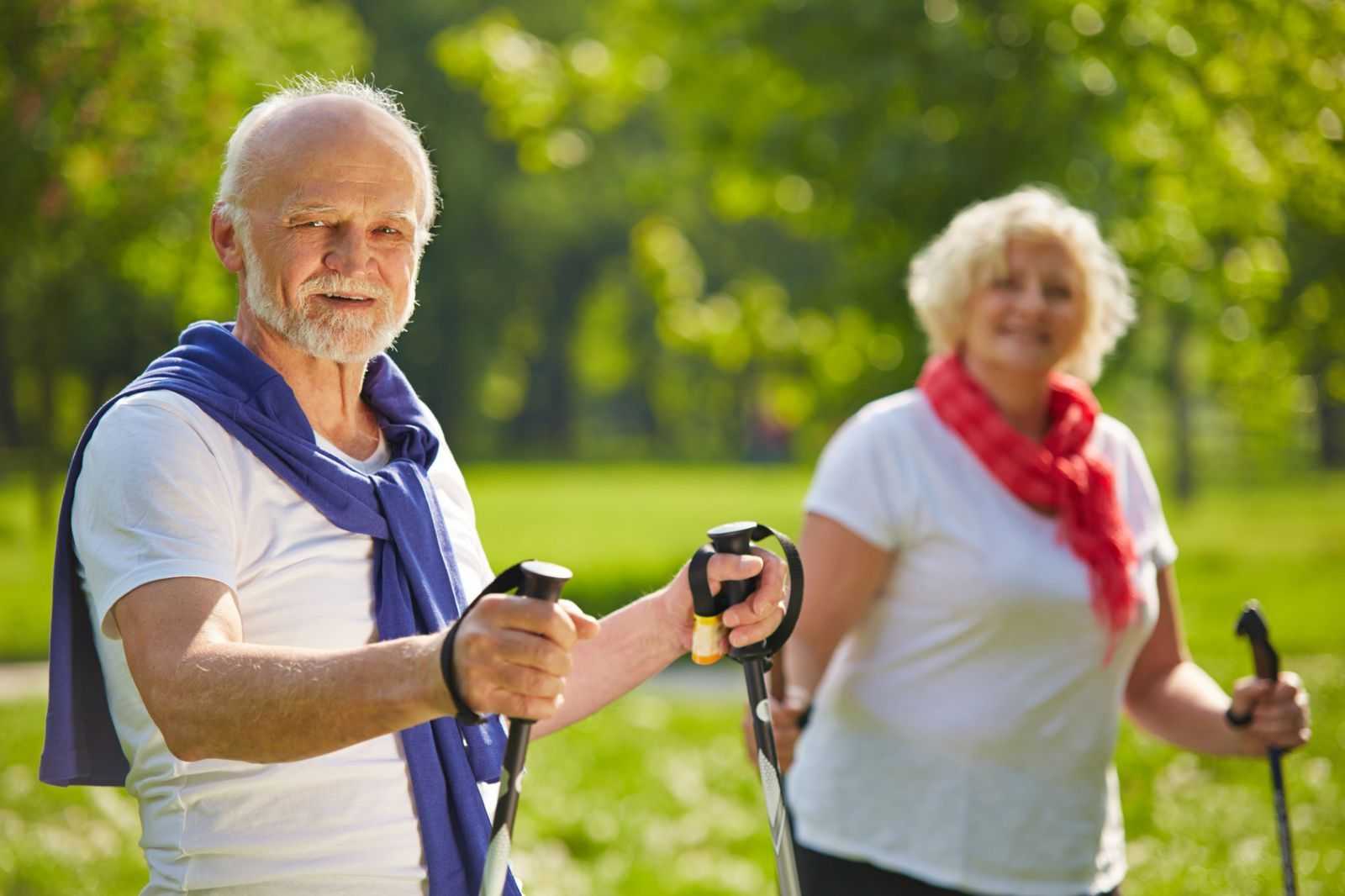 Скандинавская ходьба для пожилых людей — правила, польза и вред скандинавской ходьбы с палками для начинающих пенсионеров
