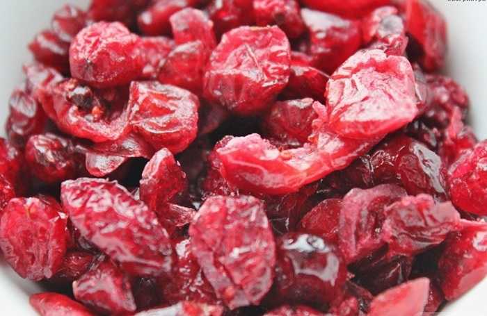 Клюква сушеная и вяленая, полезные свойства, как засушить ягоду