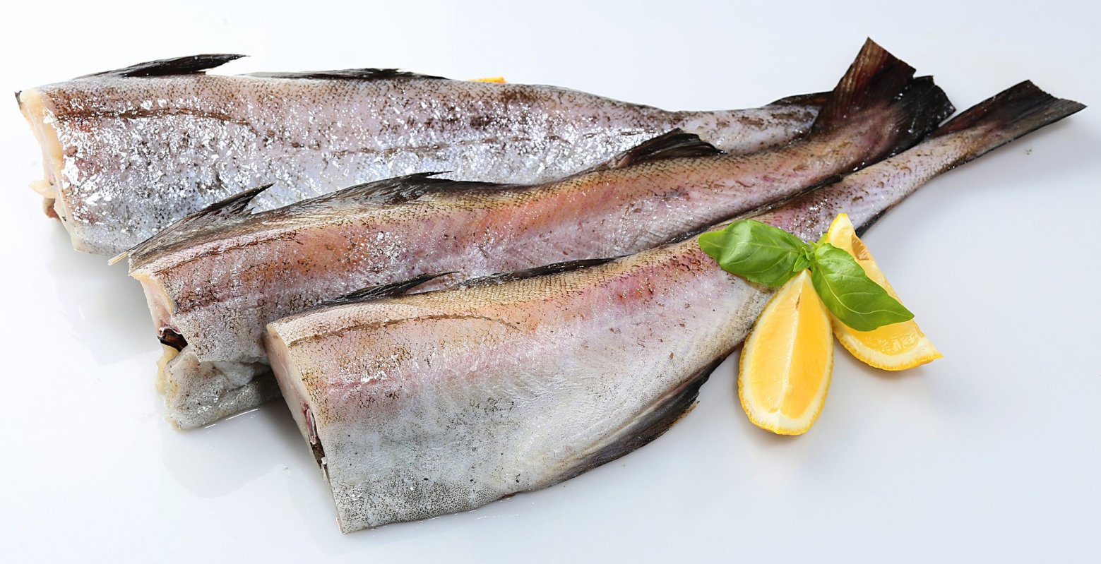 Рыба хек. фото, польза и вред, калорийность на 100 грамм жареная, отварная, запеченная. рецепты