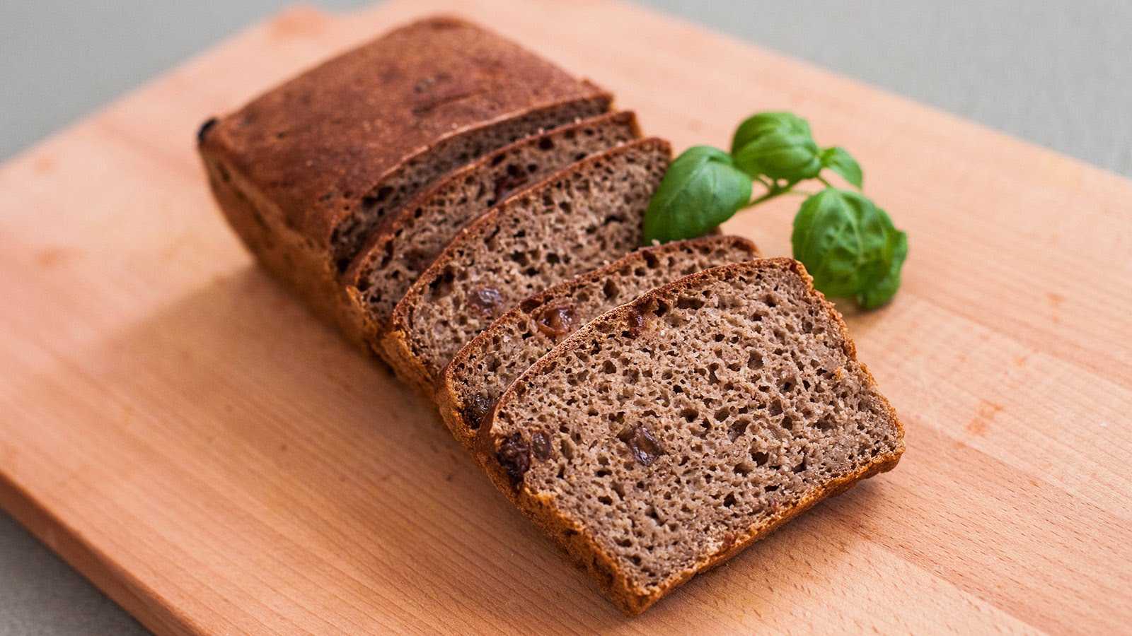 Сколько весит кусочек хлеба разных сортов и какова его калорийность бородатый вопрос